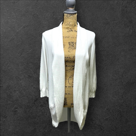444 - Suzy Shier Cardigan - Picture 2 of 13